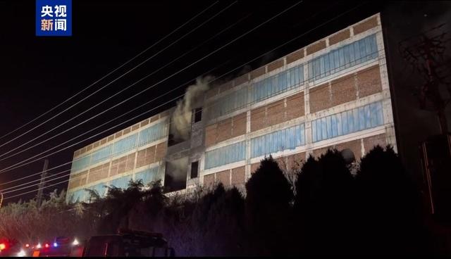 榮成一冷庫發生火災 9人遇難